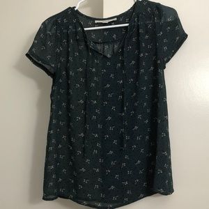 Banana republic ruffle t-shirt blouse